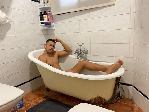 carlosalcuadradofree onlyfans leaked picture 1