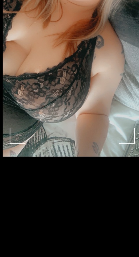 cleoroxanne onlyfans leaked picture 1