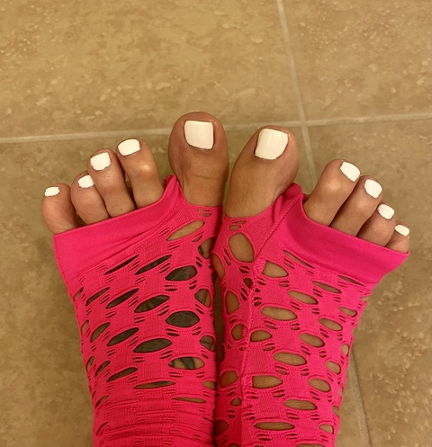 missmermaidtoes onlyfans leaked picture 1