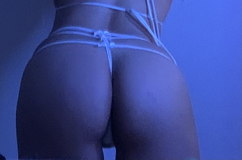 monii_bby onlyfans leaked picture 1