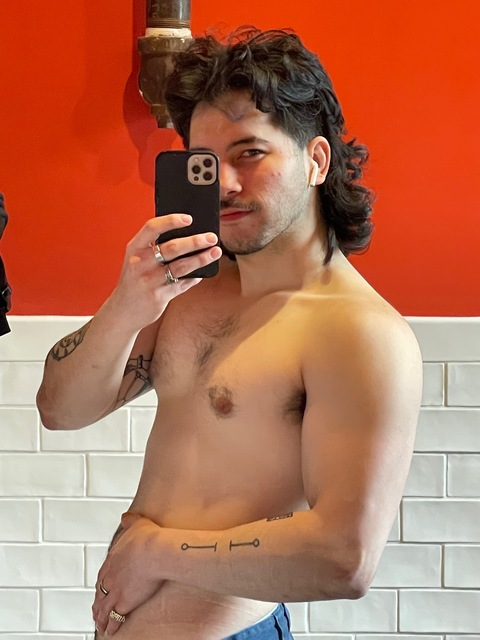 sadthiccdaddy onlyfans leaked picture 1