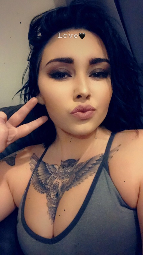 vannaababyy onlyfans leaked picture 1