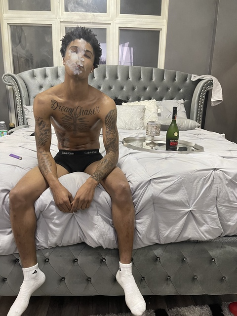 zmoneyyyyyy onlyfans leaked picture 1